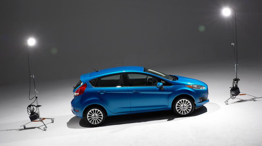  Ford Fiesta 5-Door 2014 года  (US) (фото 53 из 122)
